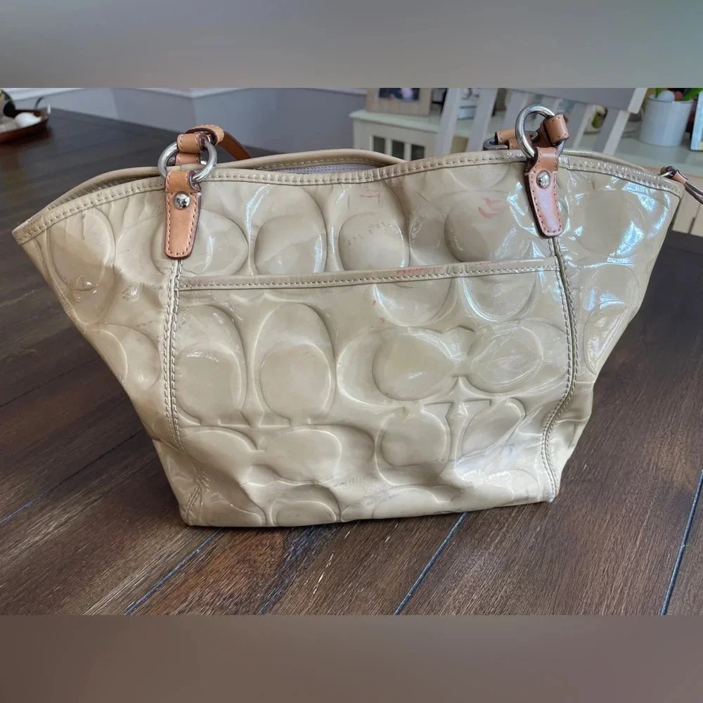 Coach signature logo tote bag